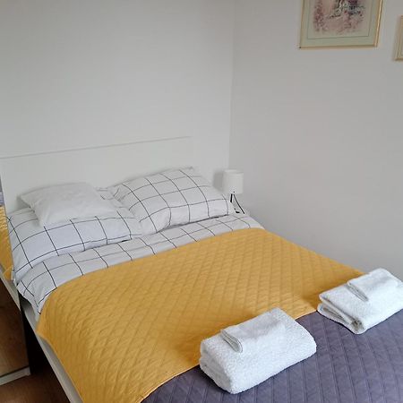 Apartament Dwupokojowy Ostrowiec Świetokrzyski Exterior foto